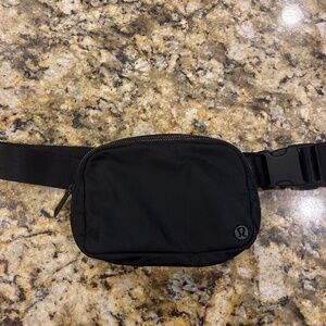 Lululemon crossbody